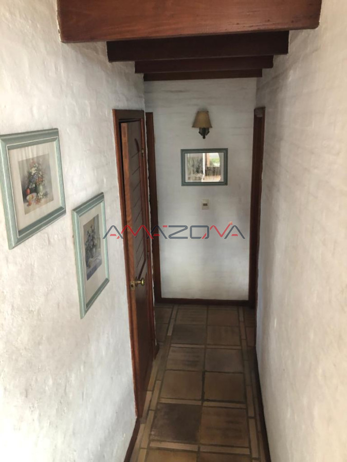 Casa ID.5499 - Casa muy bien ubicada en la mansa, ideal para vivir todo el año