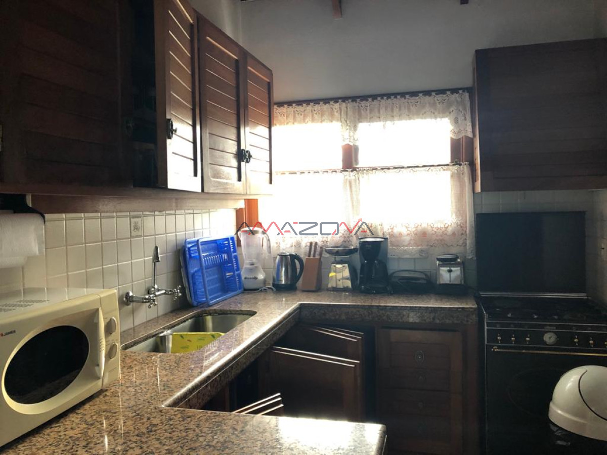 Casa ID.5499 - Casa muy bien ubicada en la mansa, ideal para vivir todo el año