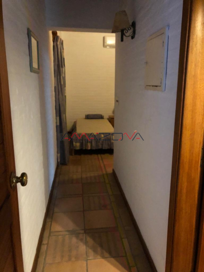 Casa ID.5499 - Casa muy bien ubicada en la mansa, ideal para vivir todo el año