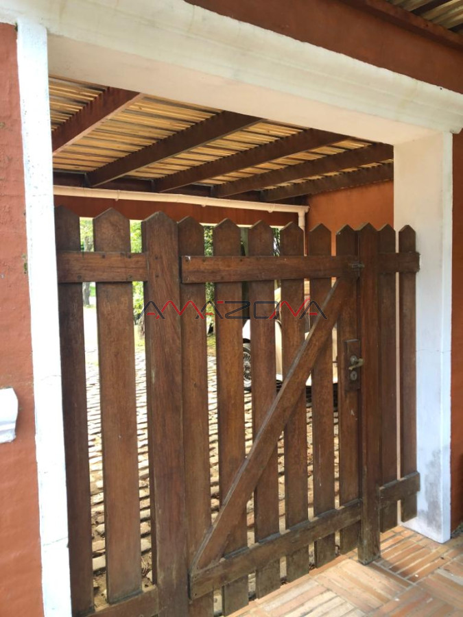 Casa ID.5499 - Casa muy bien ubicada en la mansa, ideal para vivir todo el año