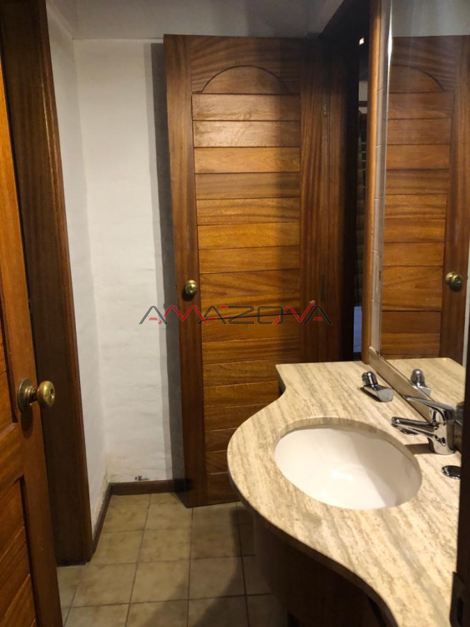 Casa ID.5499 - Casa muy bien ubicada en la mansa, ideal para vivir todo el año