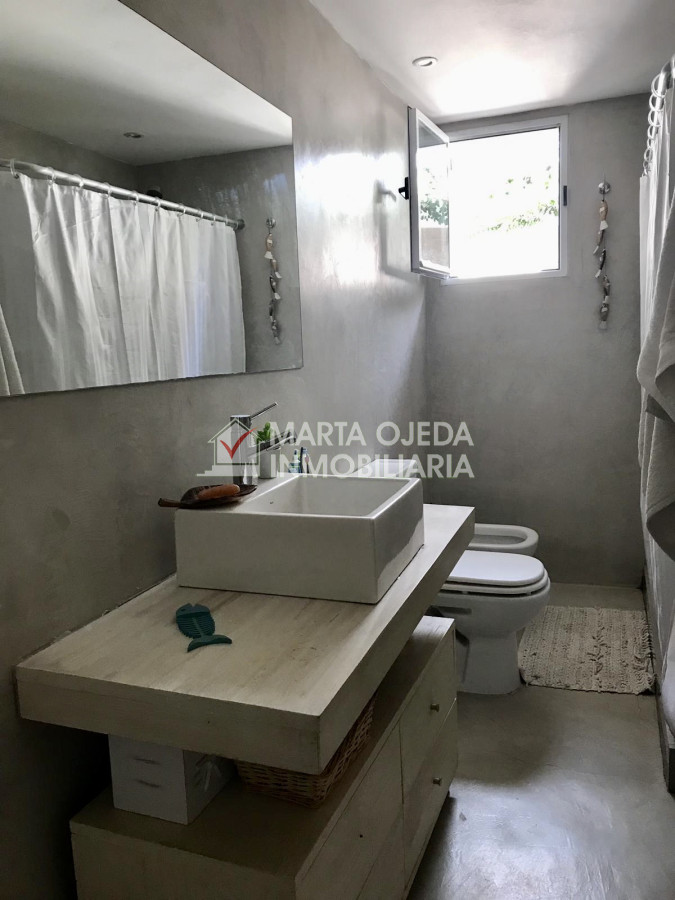 Casa ID.41129 - Muy linda casa en la Mansa con piscina y barbacoa