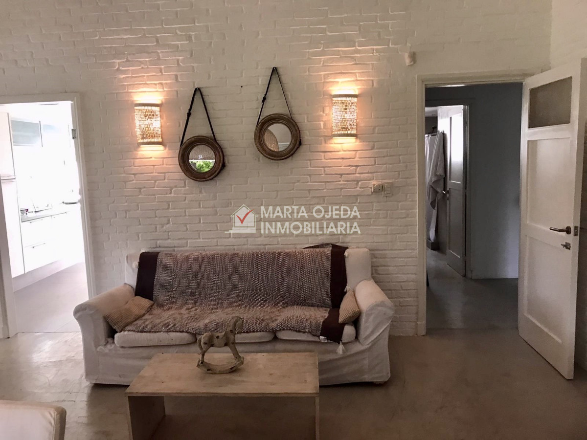 Casa ID.41129 - Muy linda casa en la Mansa con piscina y barbacoa