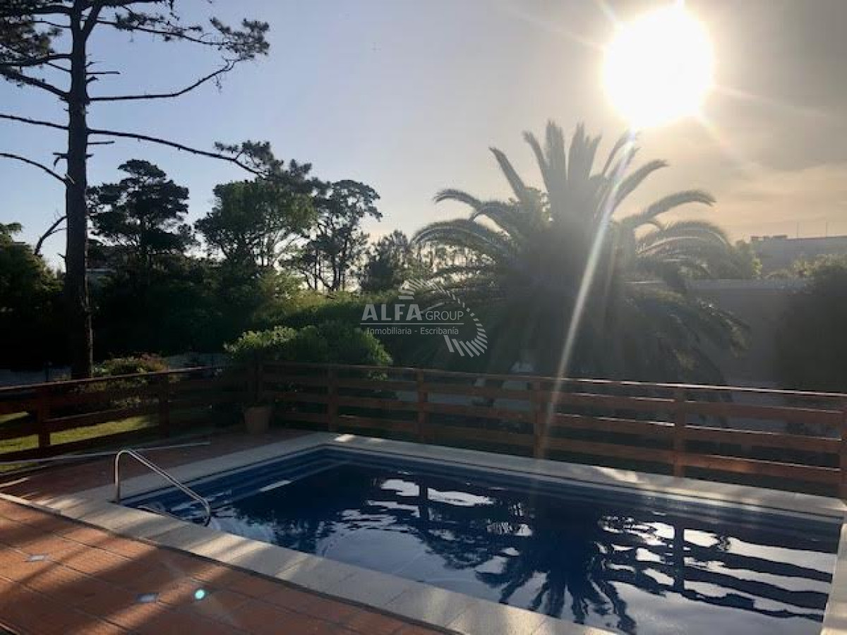 Casa ID.6466 - Pinares, a metros del mar