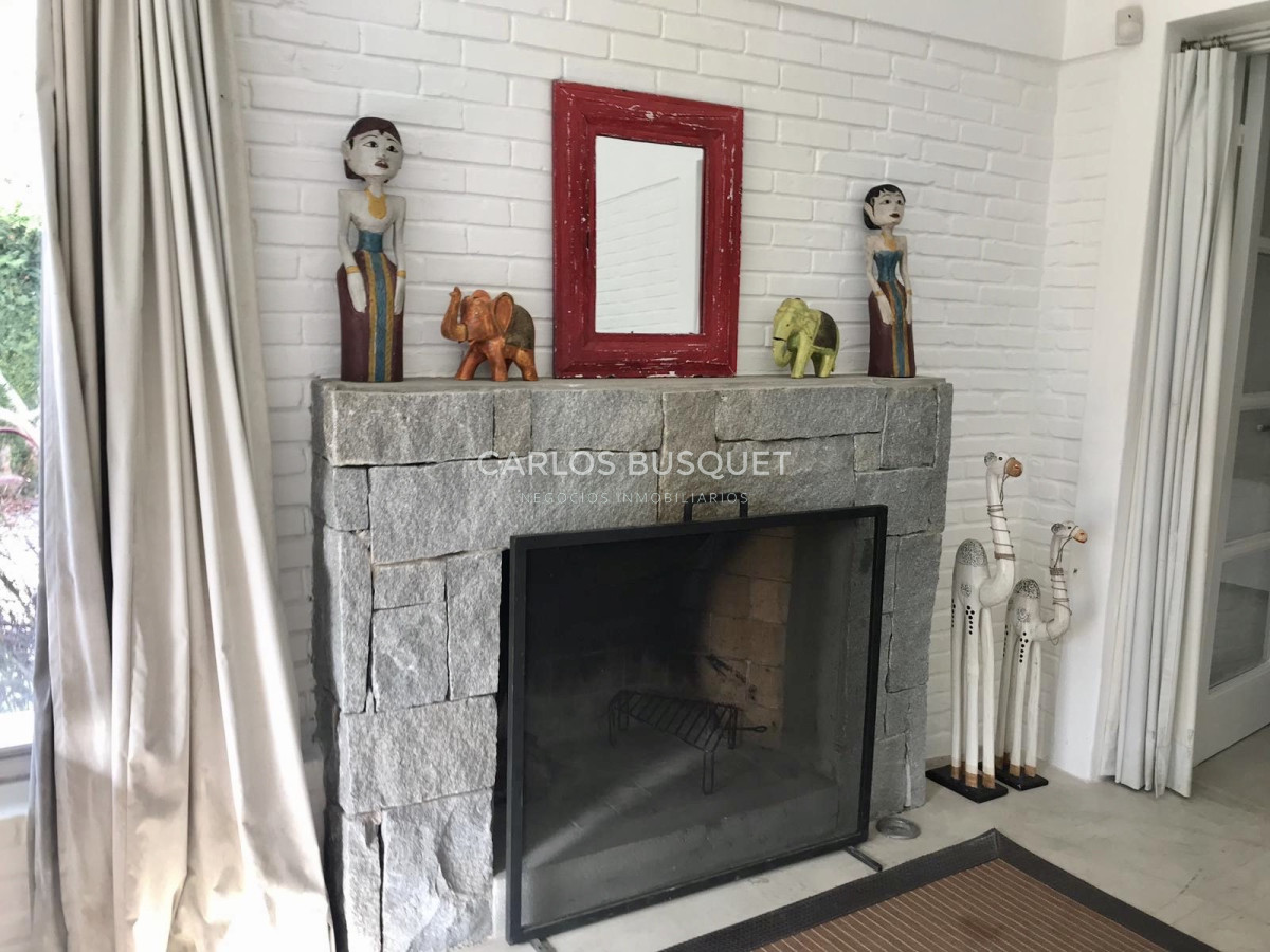 Casa ID.1095 - Muy linda casa en la Mansa con piscina y barbacoa