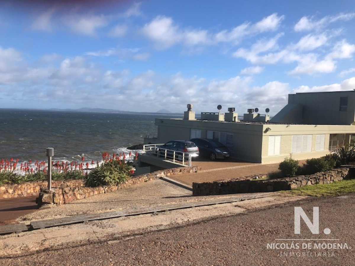 Imponente apartamento en Punta Ballena - GoPunta - Portal Inmobiliario de Punta del Este - Maldonado