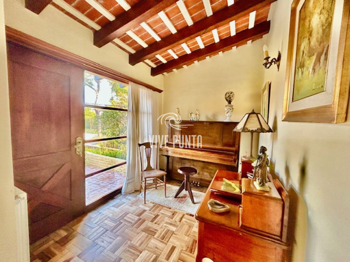 Casa ID.871 - Casa en venta en la Mansa, excelente ubicación 