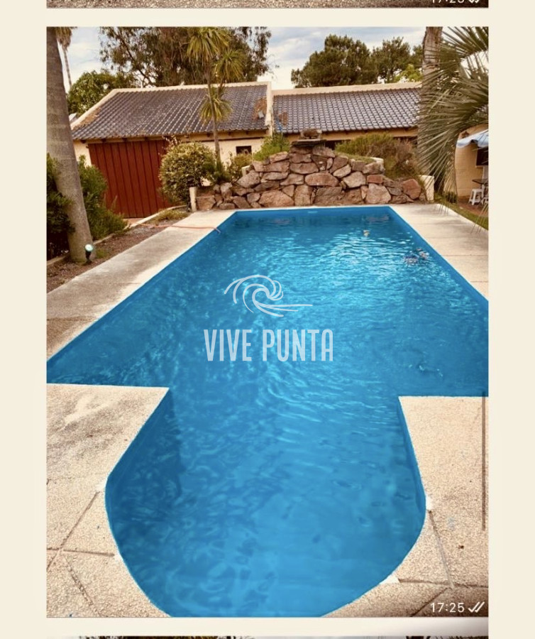 Casa ID.1034 - Casa en Pinares con piscina 