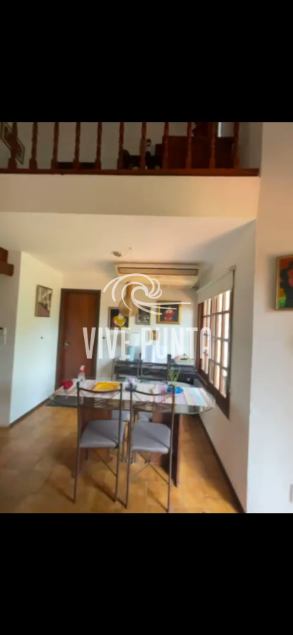 Casa ID.1034 - Casa en Pinares con piscina 