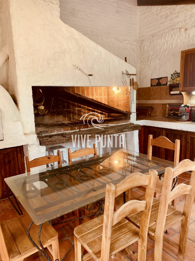 Casa ID.1034 - Casa en Pinares con piscina 