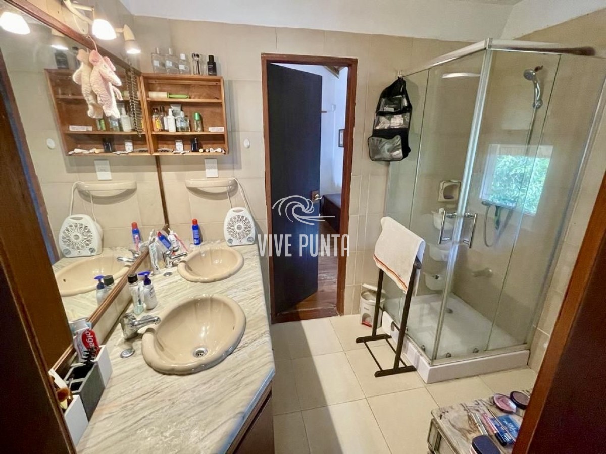 Casa ID.1034 - Casa en Pinares con piscina 