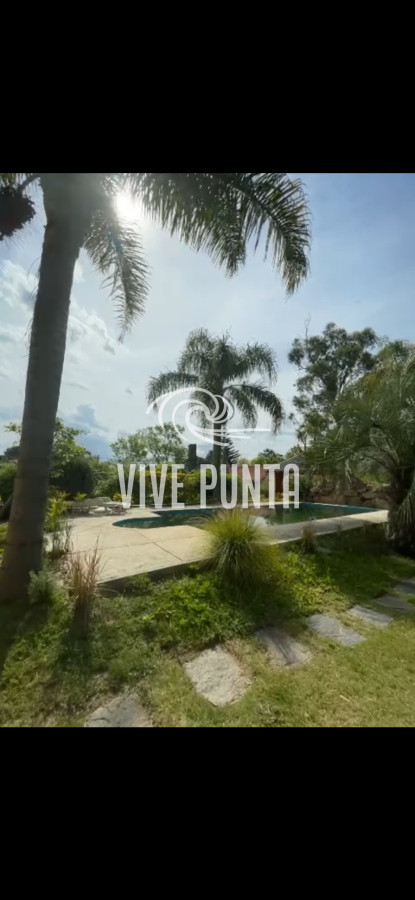 Casa ID.1034 - Casa en Pinares con piscina 