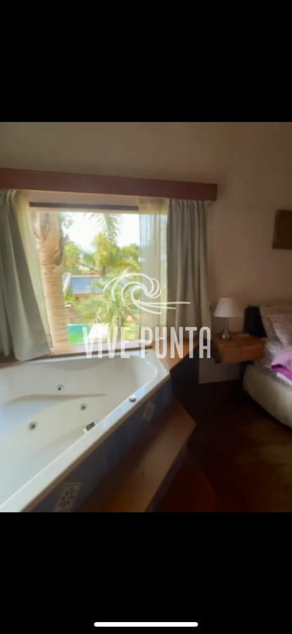 Casa ID.1034 - Casa en Pinares con piscina 