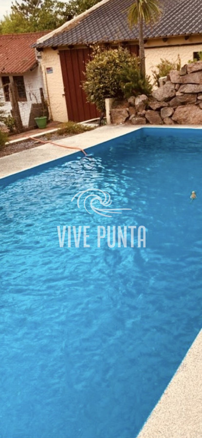 Casa ID.1034 - Casa en Pinares con piscina 