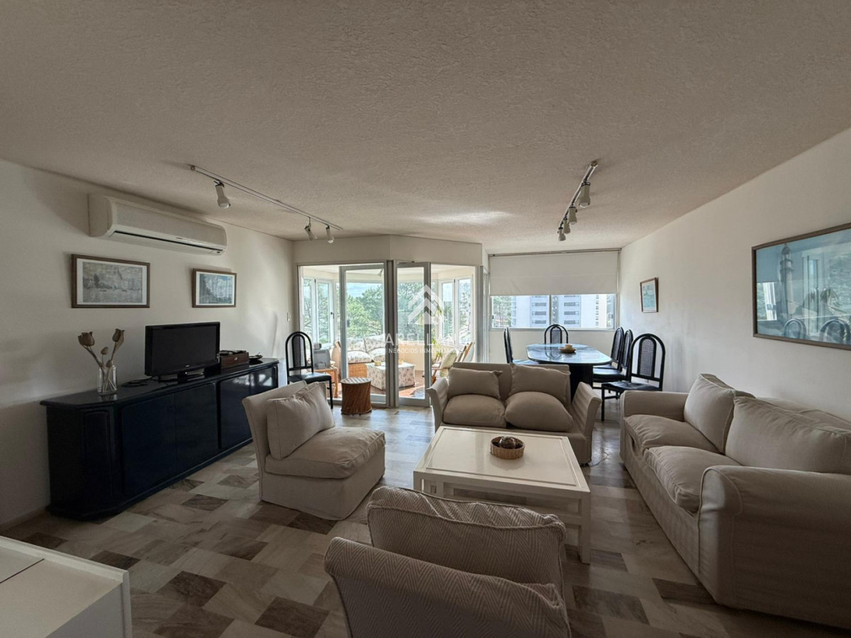 Apartamento ID.6255 - Venta apartamento 3 dormitorios 