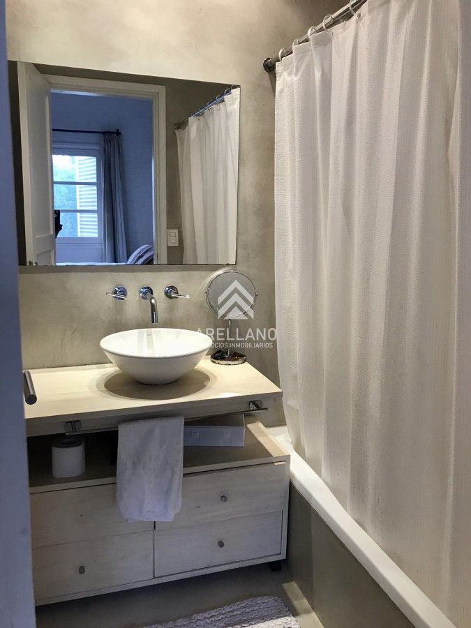 Casa ID.4780 - Muy linda casa en la Mansa con piscina y barbacoa