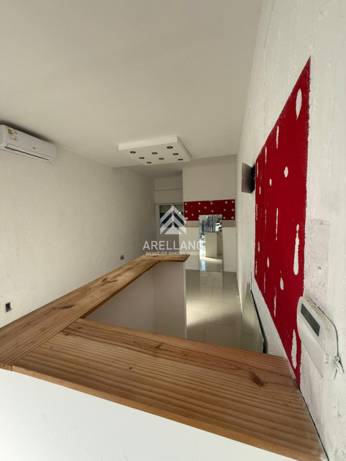 Local Comercial ID.6817 - Local comercial en alquiler en Maldonado 