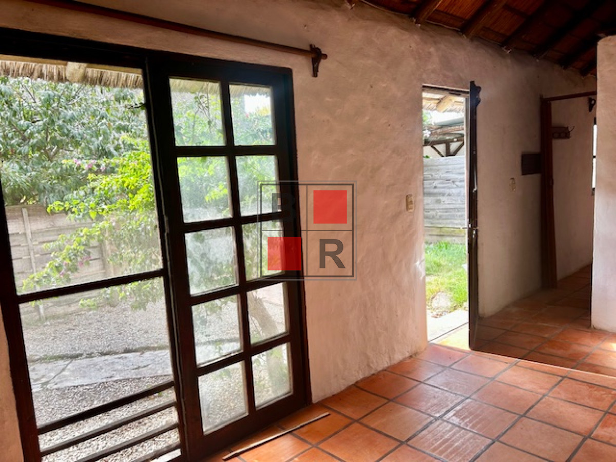 Casa ID.995 - Muy cómoda casa en venta en la Sonrisa ideal para renta o vivir todo el año