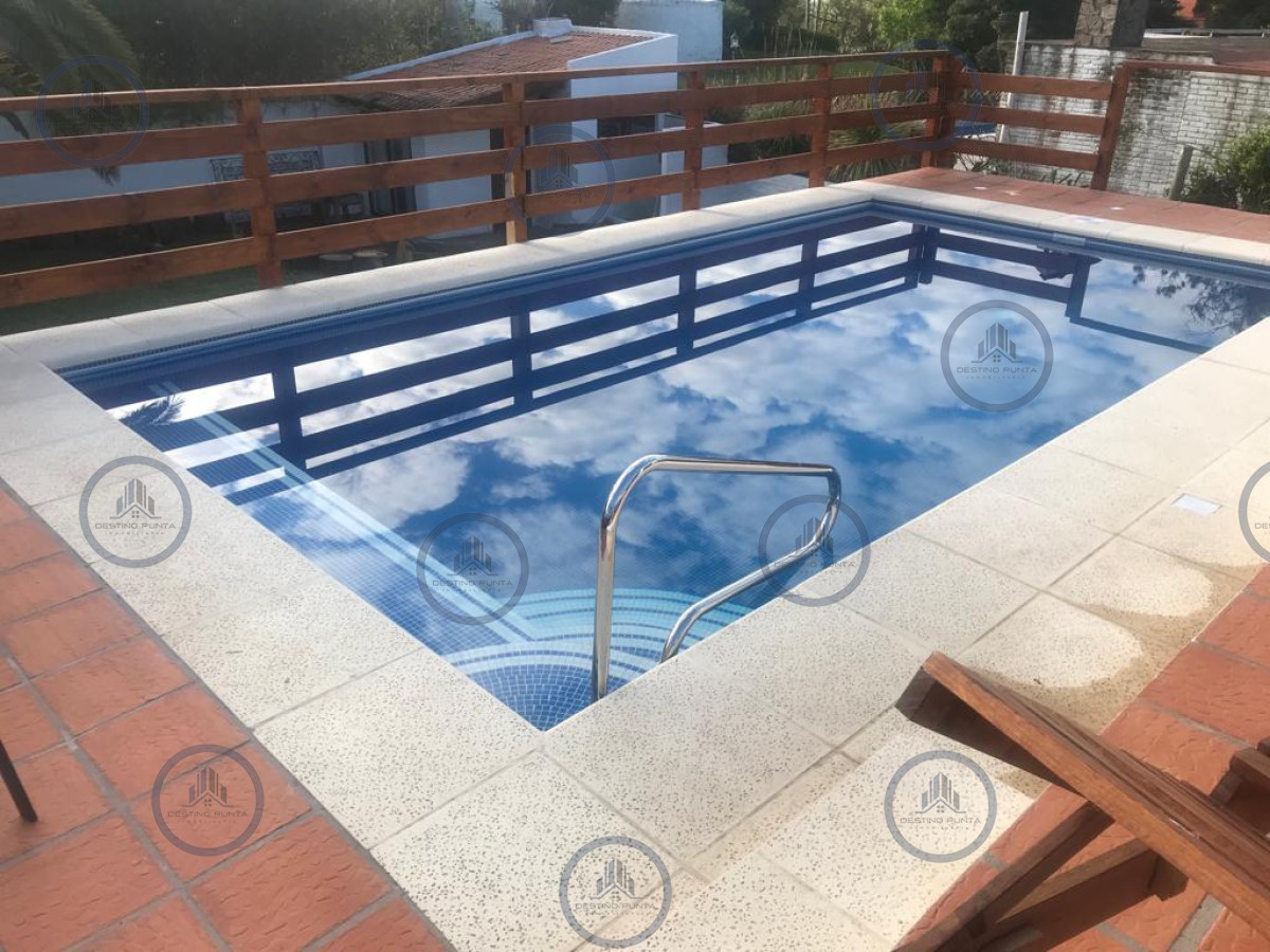Casa ID.1069 - Casa de 4 Dormitorios y Piscina Climatizada - Punta del Este