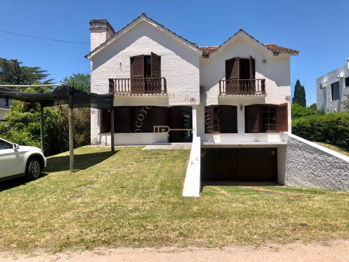 Casa ID.1701 - Muy linda casa en Pinares 