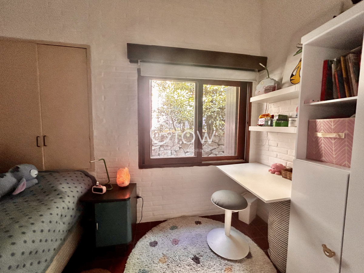 Casa ID.2407 - Casa en Pinares, muy buena ubicación  