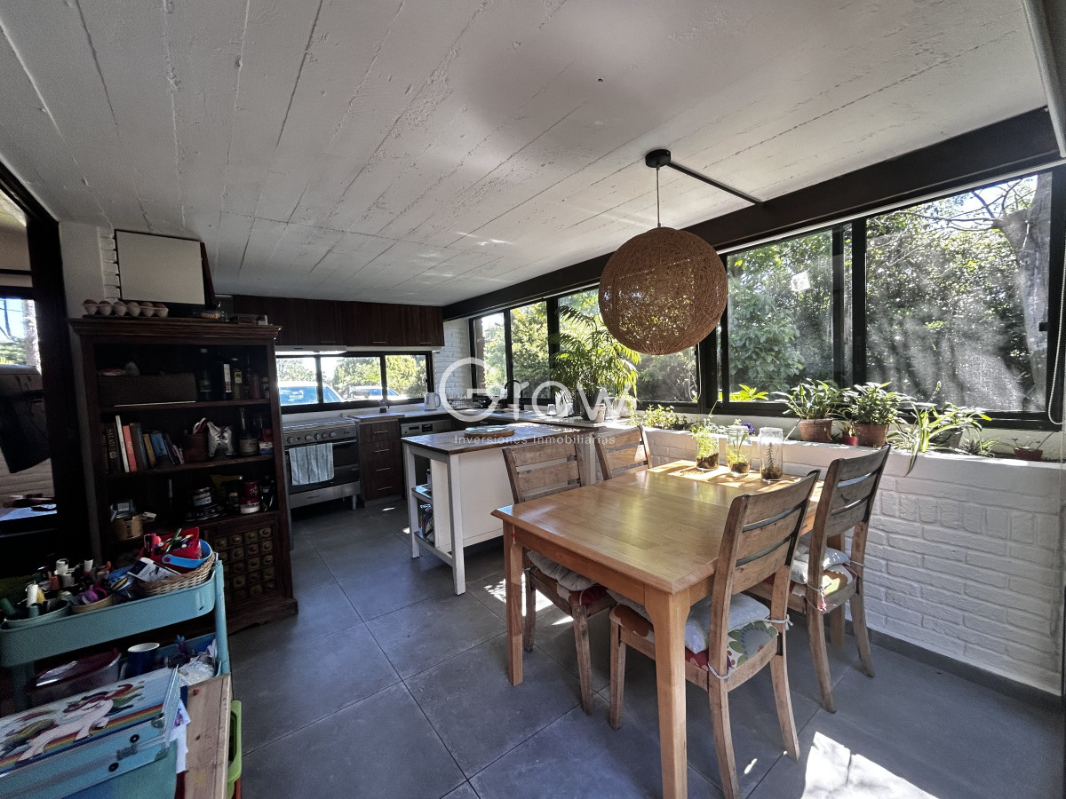 Casa ID.2407 - Casa en Pinares, muy buena ubicación  