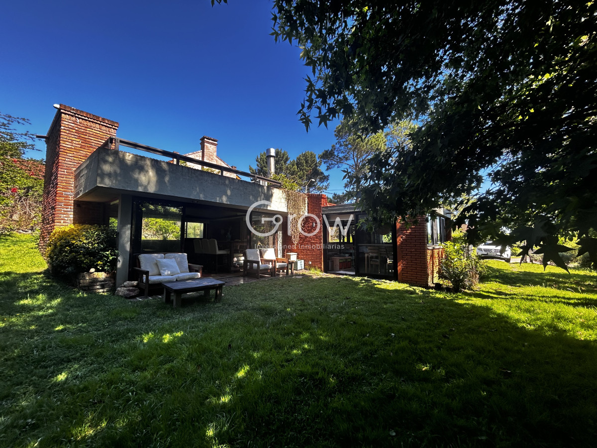 Casa ID.2407 - Casa en Pinares, muy buena ubicación  