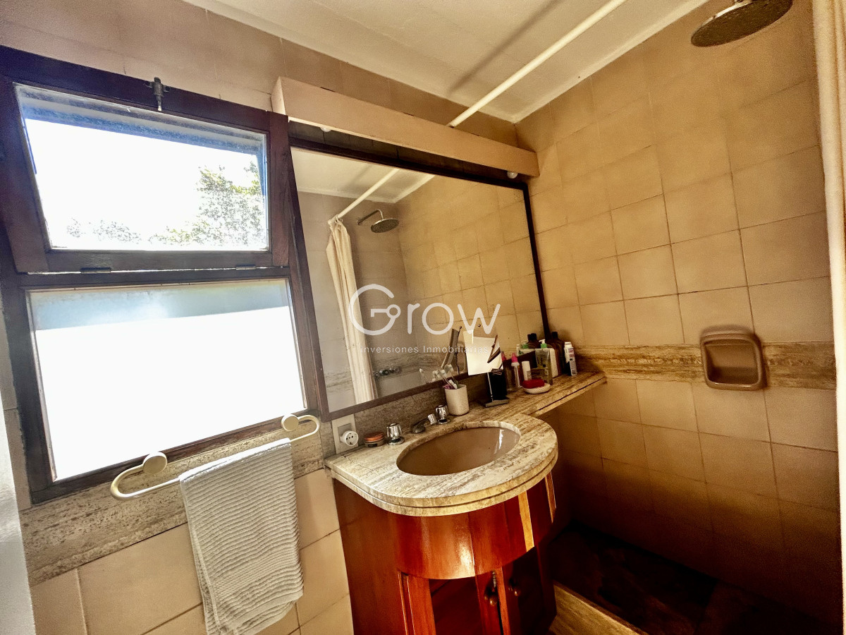 Casa ID.2407 - Casa en Pinares, muy buena ubicación  