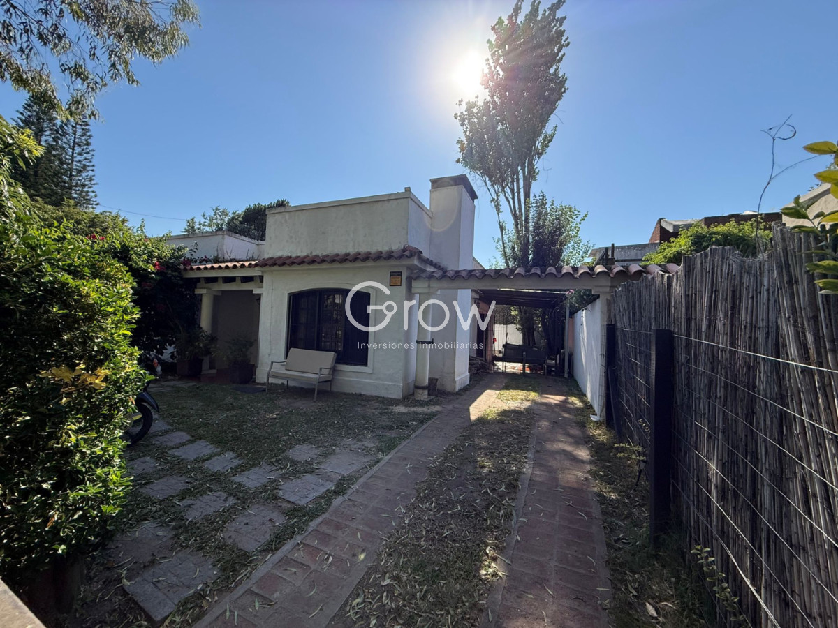Hermosa casa en venta en Pinares 3 dormitorios