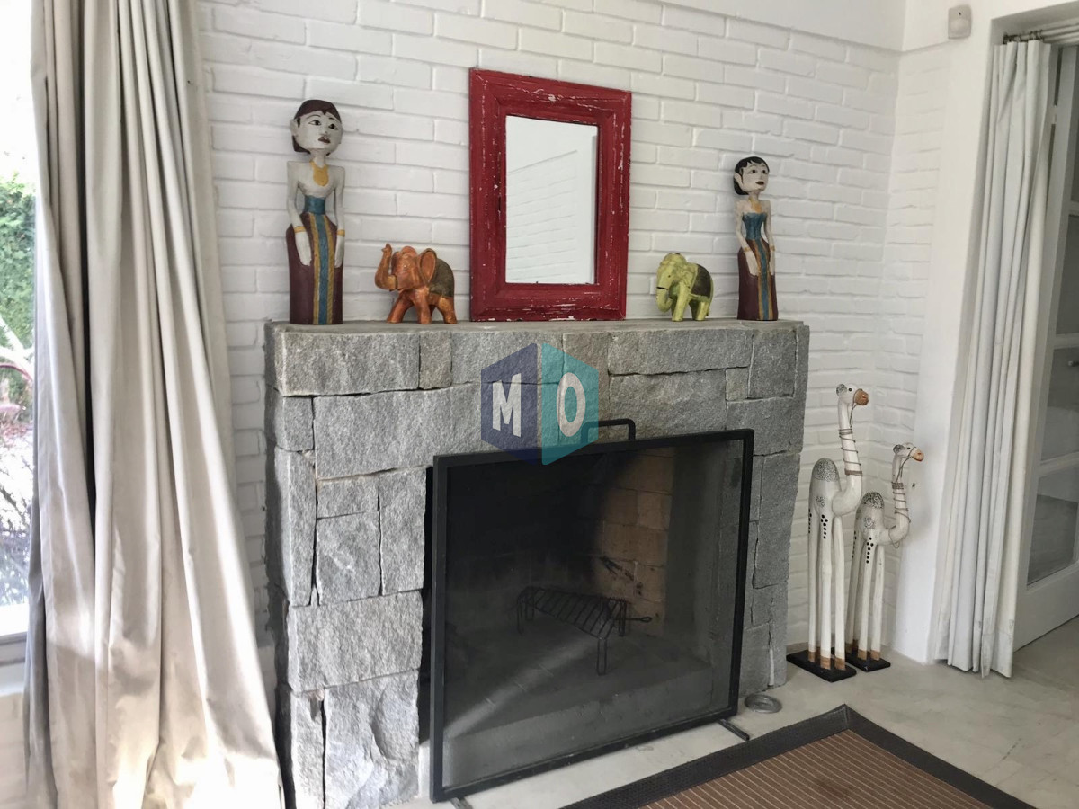 Casa ID.994 - Muy linda casa en la Mansa con piscina y barbacoa