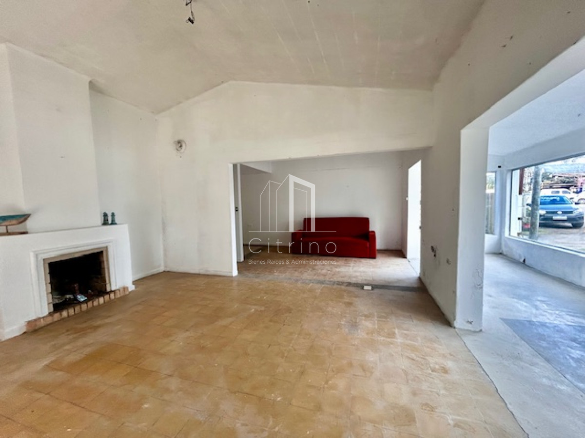 Local Comercial ID.1068 - Sobre la ruta - Excelente local en La Barra en alquiler anual