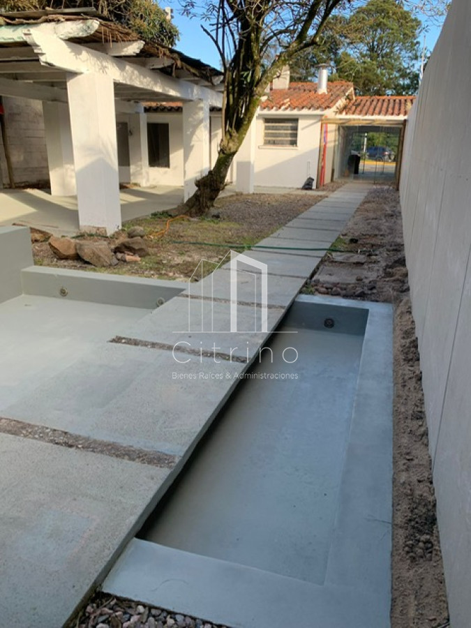 Local Comercial ID.1068 - Sobre la ruta - Excelente local en La Barra en alquiler anual