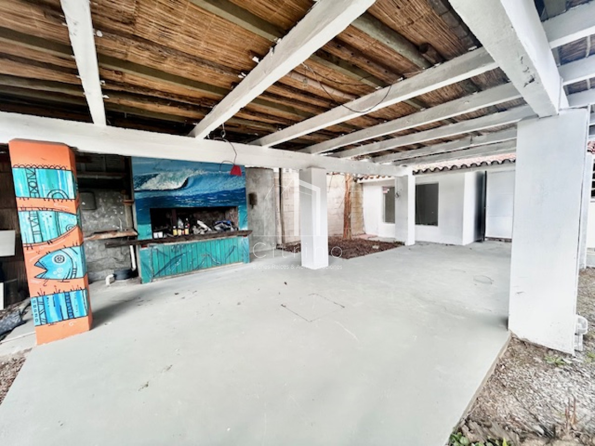 Local Comercial ID.1068 - Sobre la ruta - Excelente local en La Barra en alquiler anual