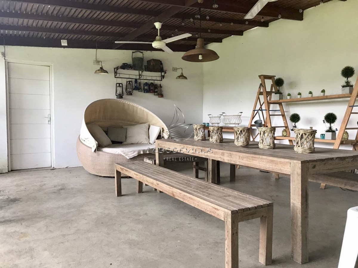 Casa ID.791 - Muy linda casa en la Mansa con piscina y barbacoa