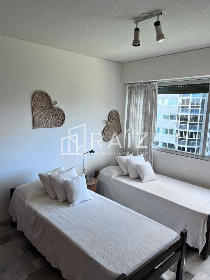 Apartamento ID.12077 - ALQUILER ANUAL 3 DORMITORIOS ROOSEVELT CENTER