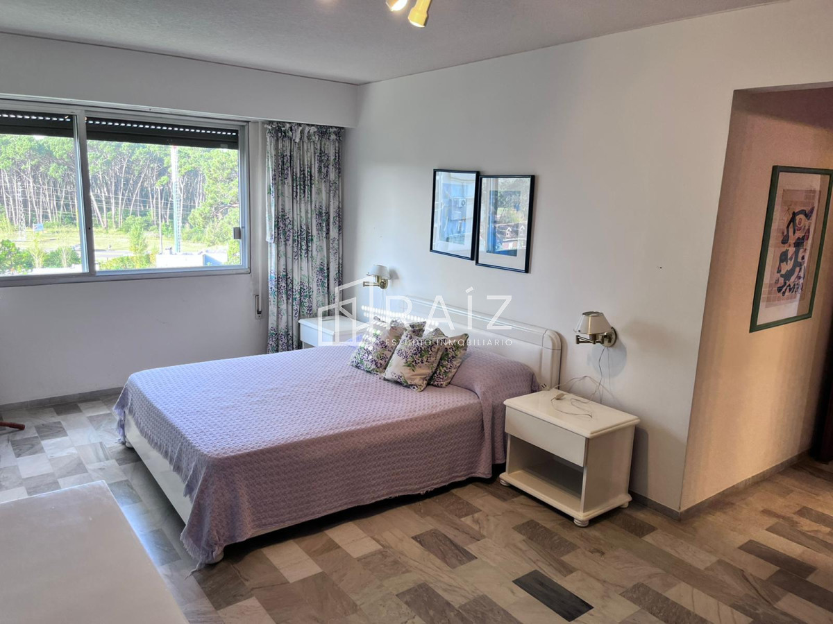 Apartamento ID.12077 - ALQUILER ANUAL 3 DORMITORIOS ROOSEVELT CENTER
