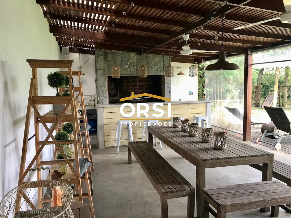 Casa ID.269 - Muy linda casa en la Mansa con piscina y barbacoa