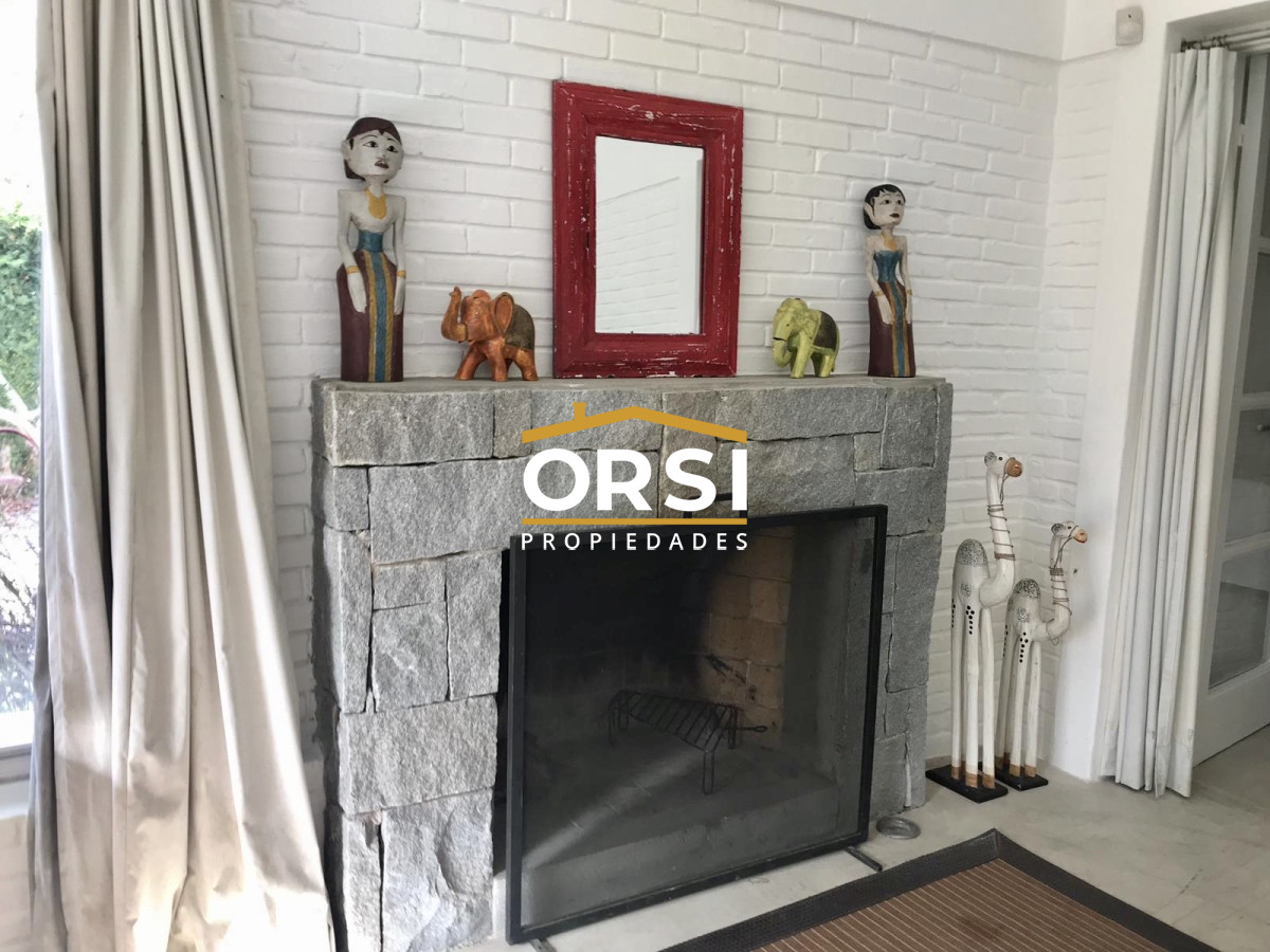 Casa ID.269 - Muy linda casa en la Mansa con piscina y barbacoa