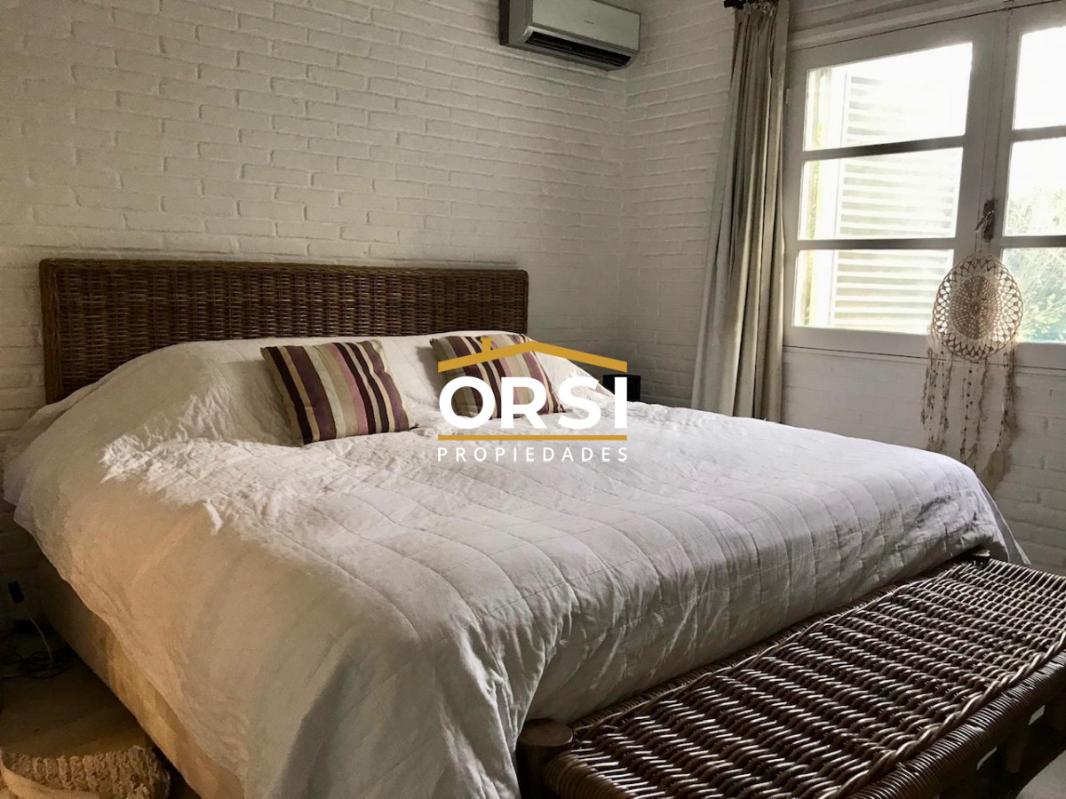 Casa ID.269 - Muy linda casa en la Mansa con piscina y barbacoa