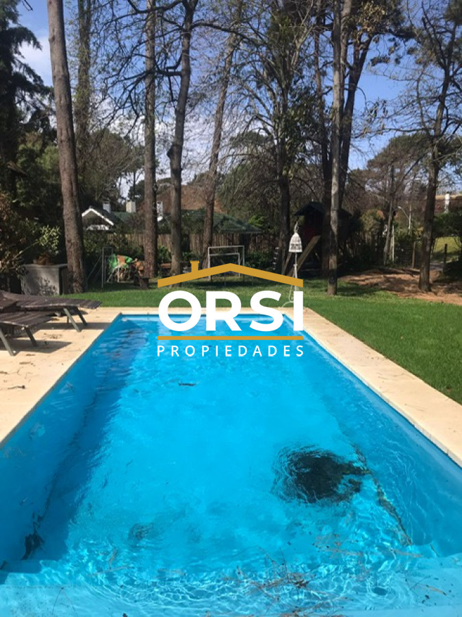 Casa ID.269 - Muy linda casa en la Mansa con piscina y barbacoa