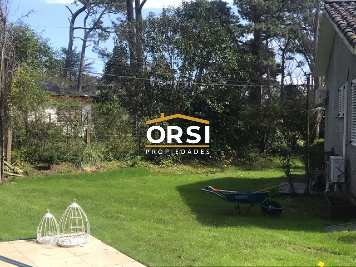 Casa ID.269 - Muy linda casa en la Mansa con piscina y barbacoa