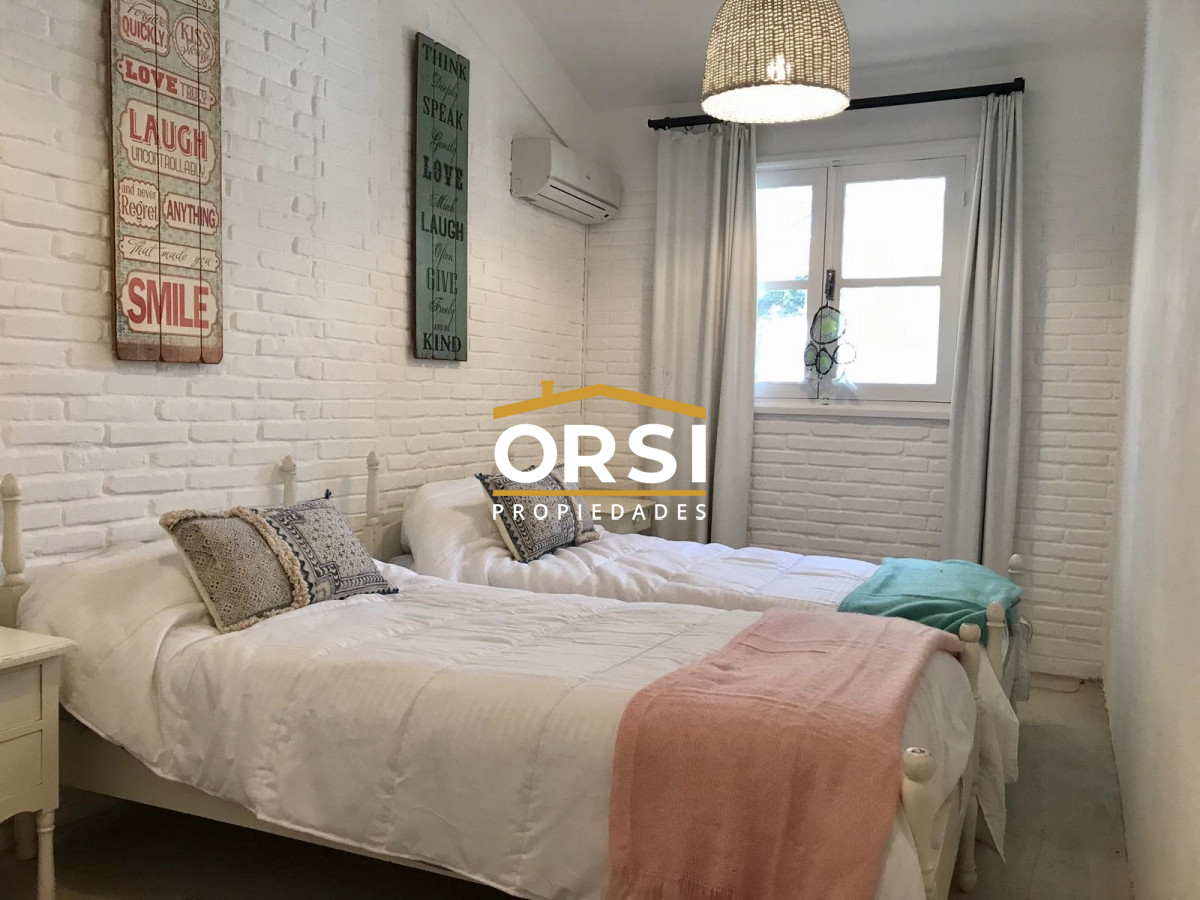 Casa ID.269 - Muy linda casa en la Mansa con piscina y barbacoa