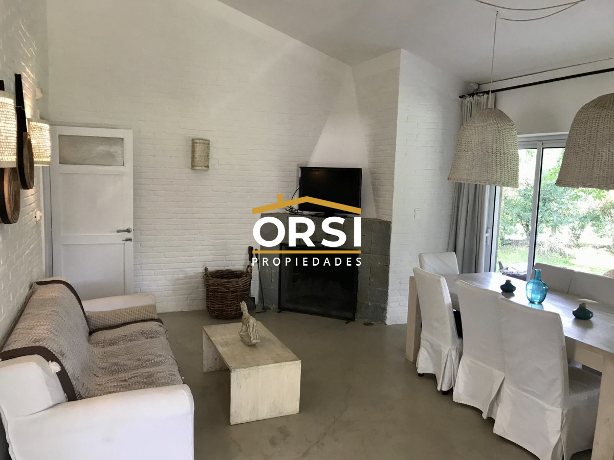 Casa ID.269 - Muy linda casa en la Mansa con piscina y barbacoa