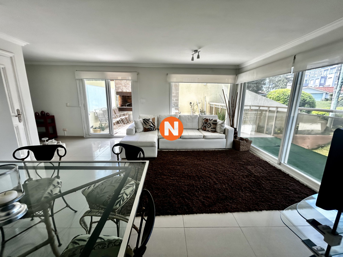 Apartamento Ref.225247 - Oportunidad !! con amplia terraza con parrillero y vista al mar 