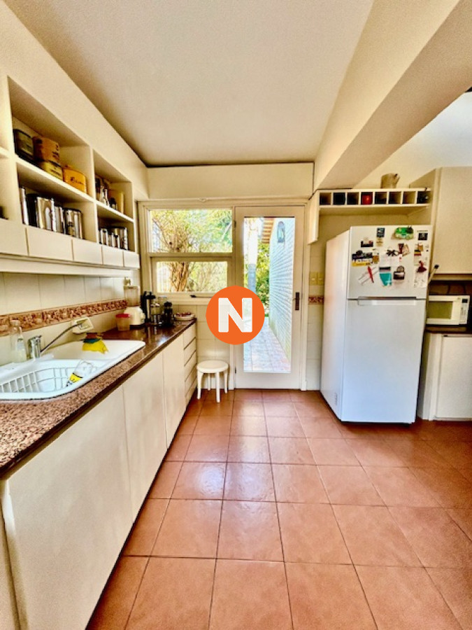 Casa Ref.223058 - Casa en venta en la Mansa, excelente ubicación 