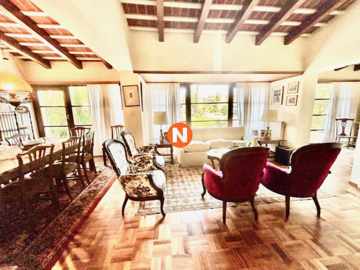 Casa Ref.223058 - Casa en venta en la Mansa, excelente ubicación 