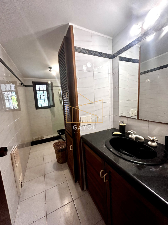 Casa ID.1504 - Casa de 6 dormitorios en San Rafael en alquiler