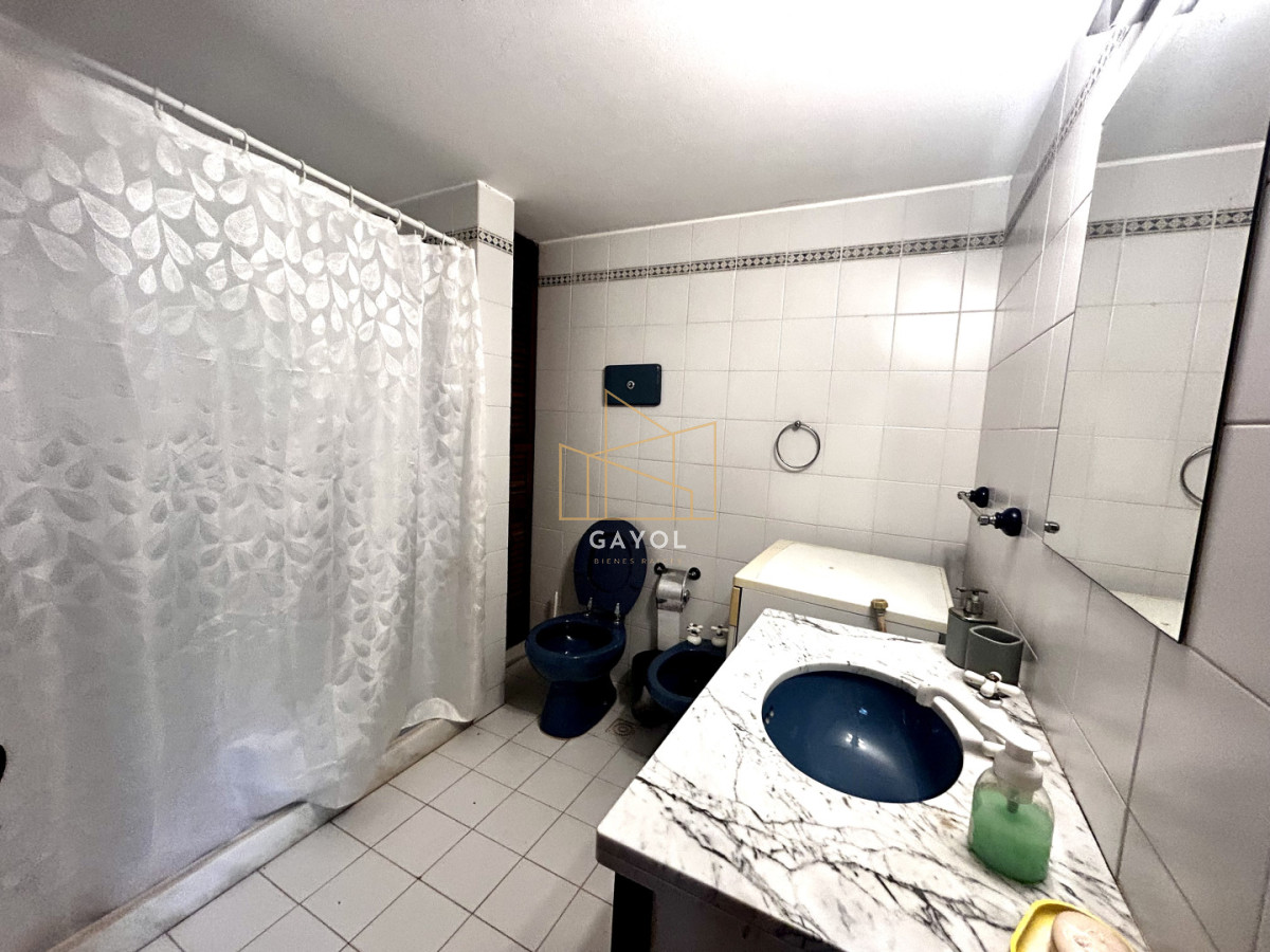 Casa ID.1504 - Casa de 6 dormitorios en San Rafael en alquiler