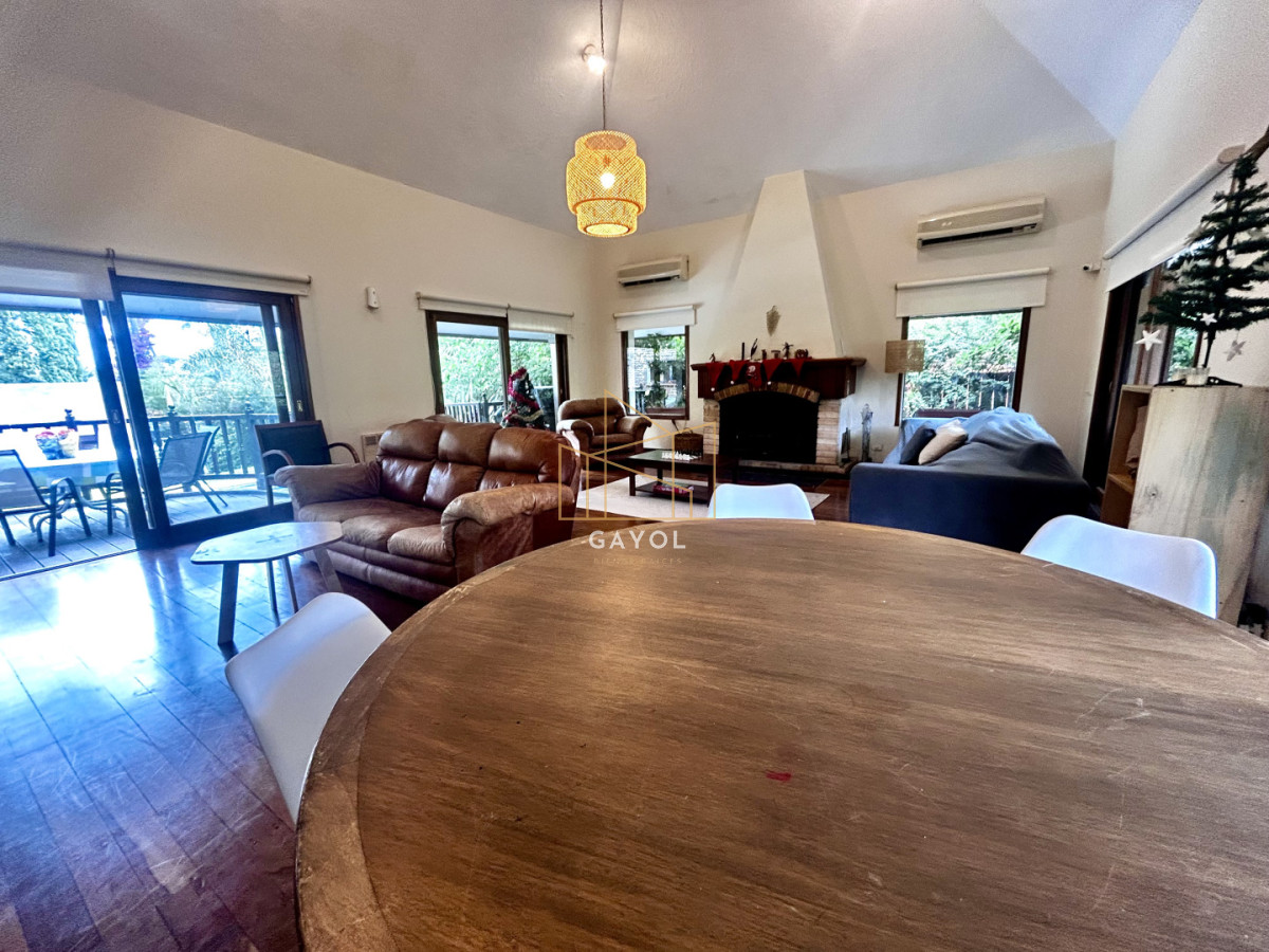 Casa ID.1504 - Casa de 6 dormitorios en San Rafael en alquiler