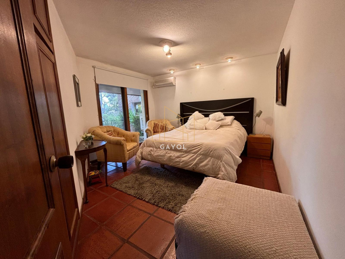 Casa ID.1504 - Casa de 6 dormitorios en San Rafael en alquiler